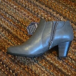 Croft & Barrow Gray Ankle Boots